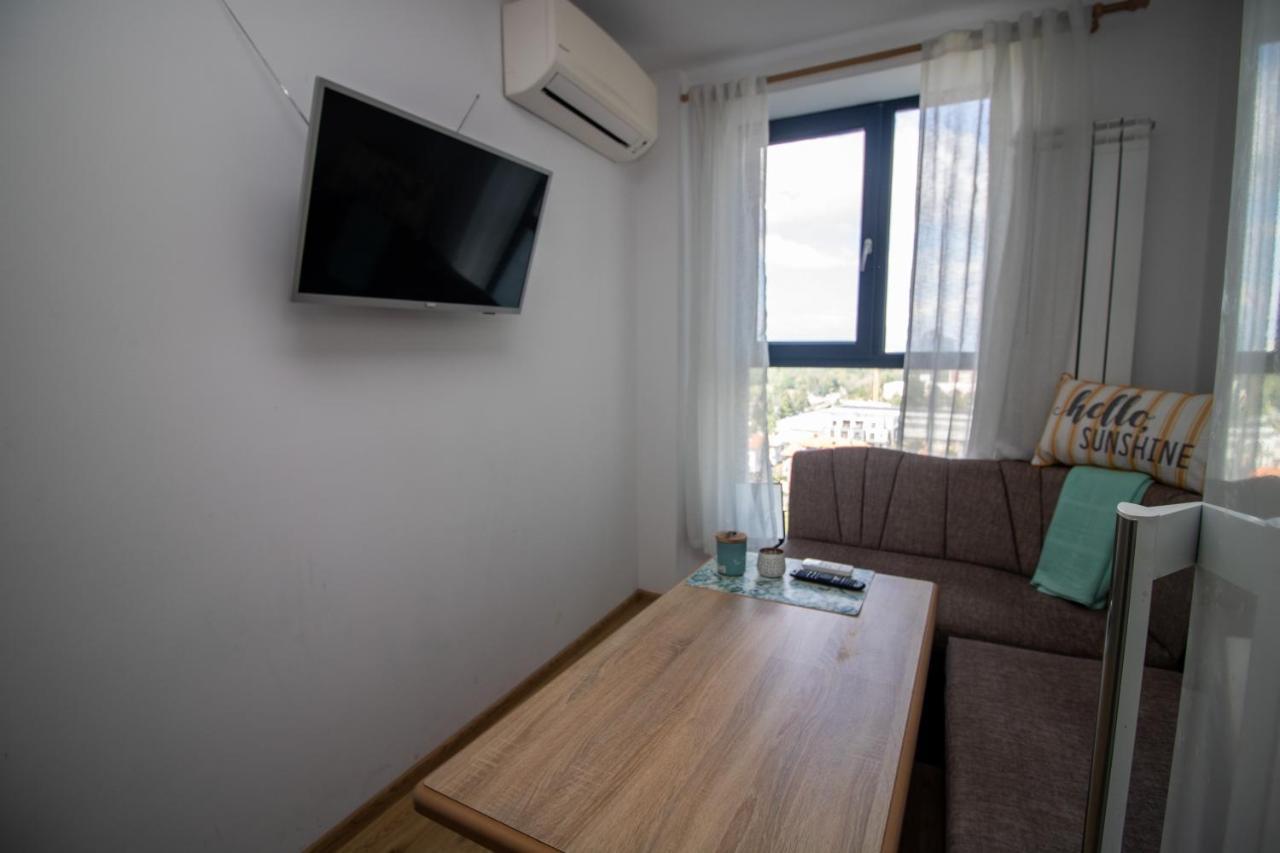 City View Apartment + Parking 소피아 외부 사진